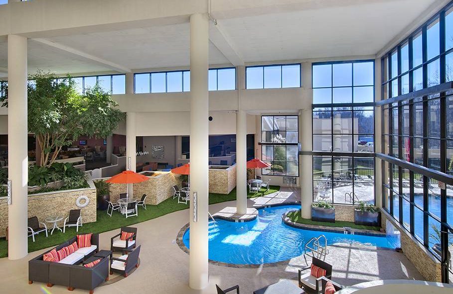 Sheraton Charlotte Airport Hotel Pool
