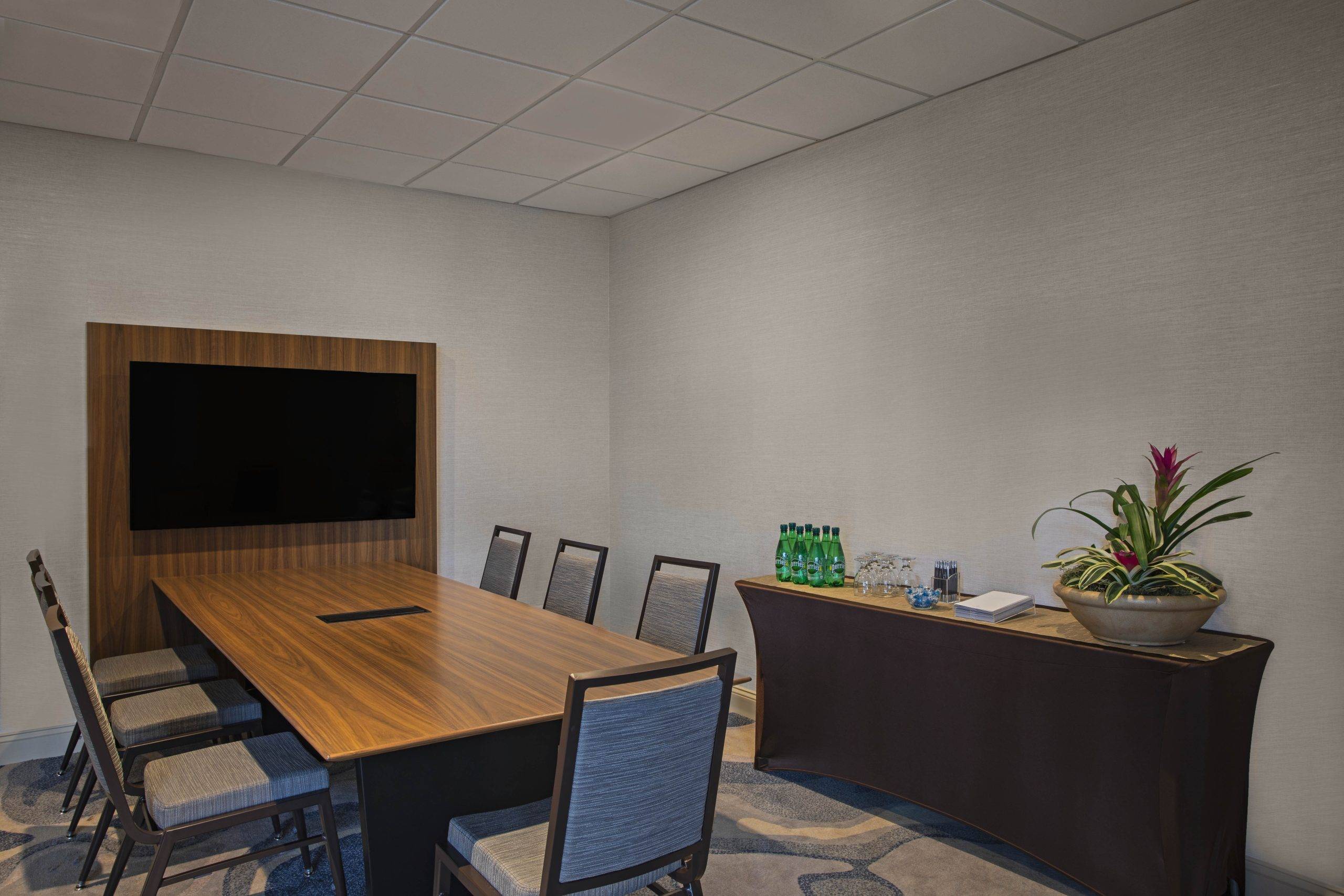 Sheraton Charlotte Airport Hotel Studio